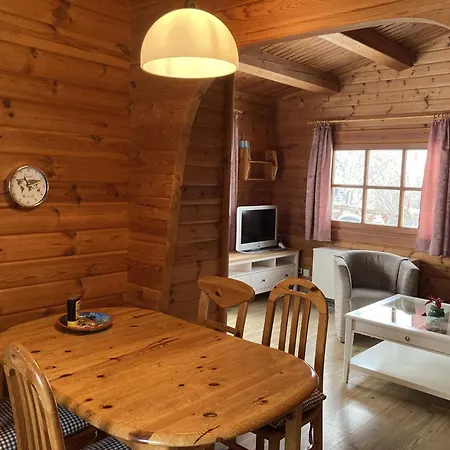 Semesterbostad Hasselhaeuser Hasselhaus 4 *